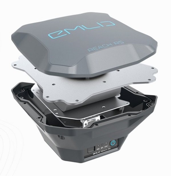 Geopende GPS ontvanger uit GPS systeem voor landmeten